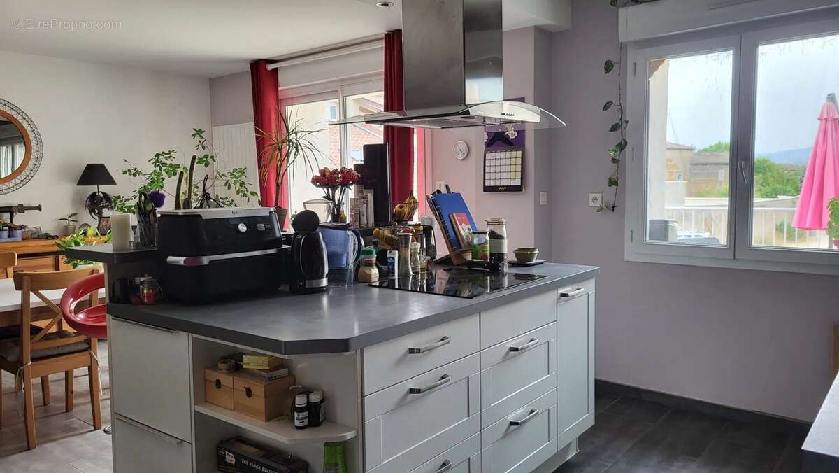 Appartement 128 m² à Belleville  - photo 2