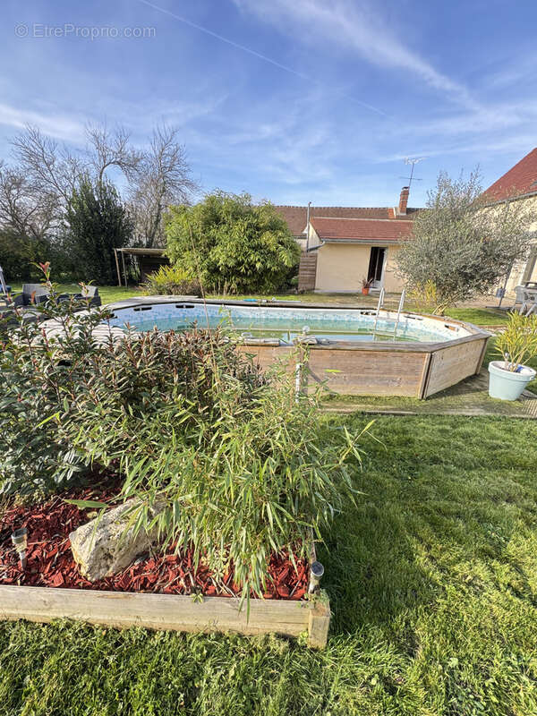 Maison à PERS-EN-GATINAIS