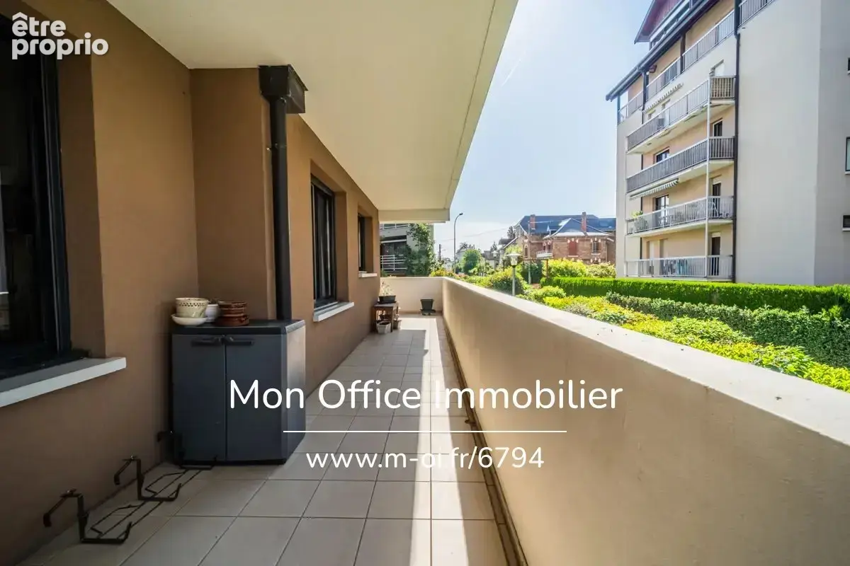Référence : 6794-TCA. - Appartement 3 pièces - terrasse de 30m2 - Parking de copropriété - Garage possible - à Annecy (74000) - photo 9