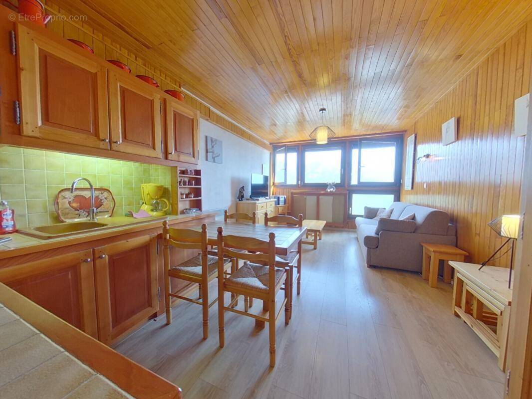 Appartement à UVERNET-FOURS