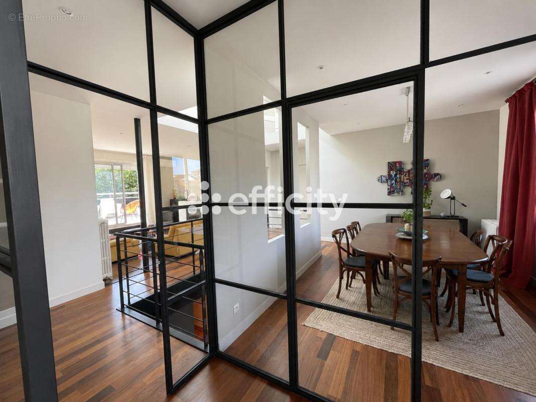 Maison 238 m² à Bordeaux  - photo 2