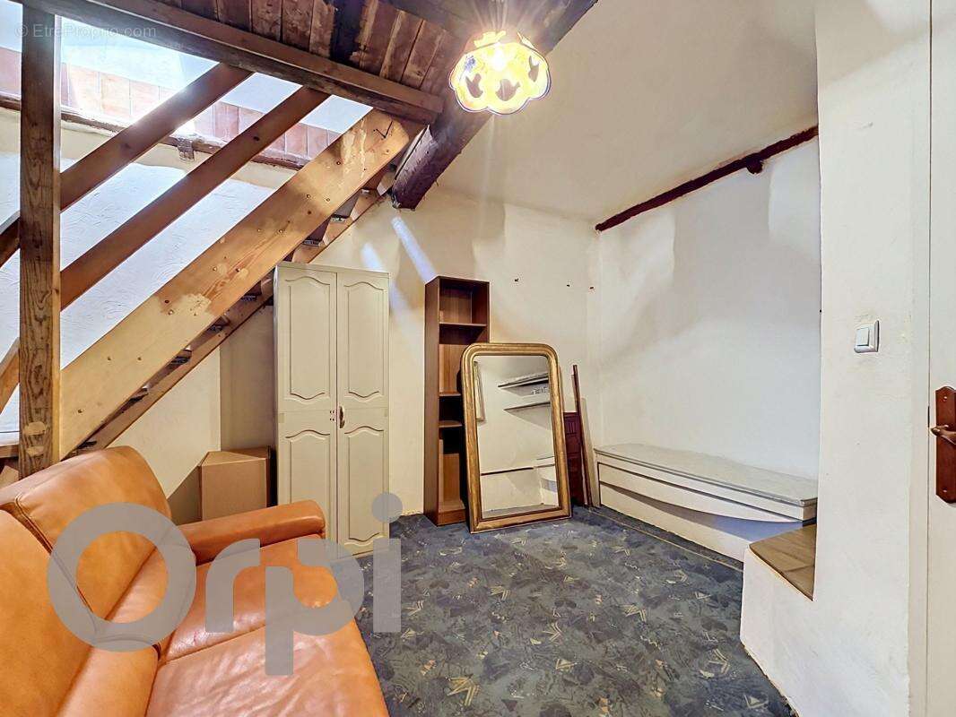 Maison à LE MUY