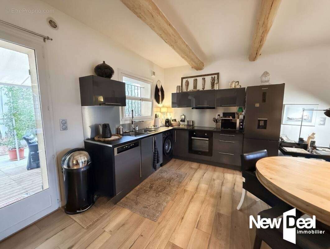 Appartement à TOURRETTES