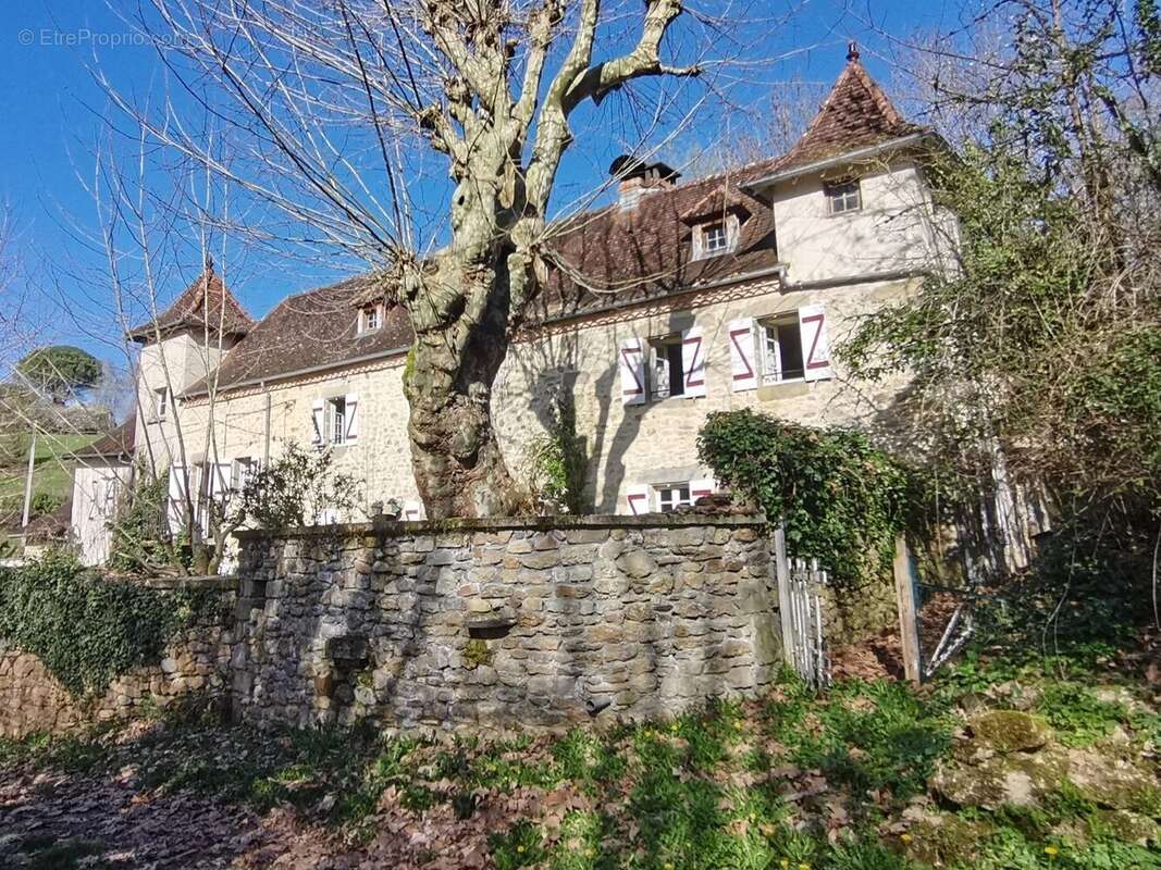 Maison à BEAULIEU-SUR-DORDOGNE