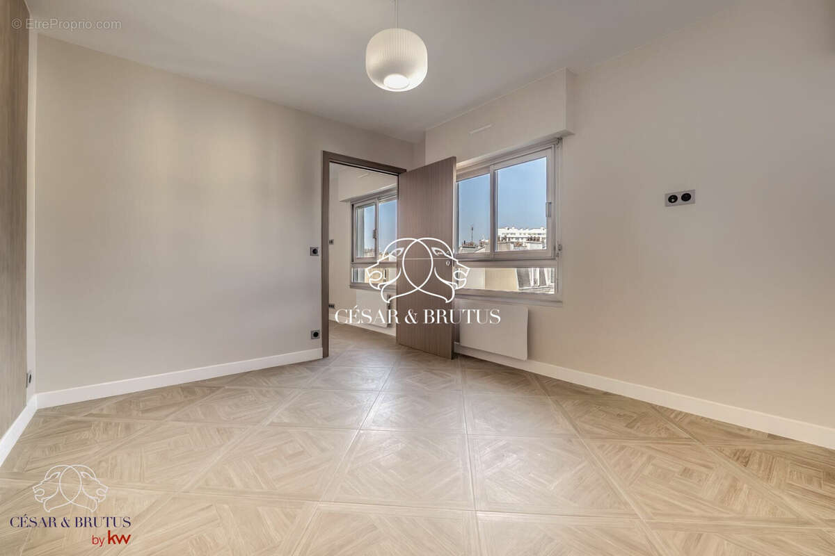 Appartement à PARIS-12E