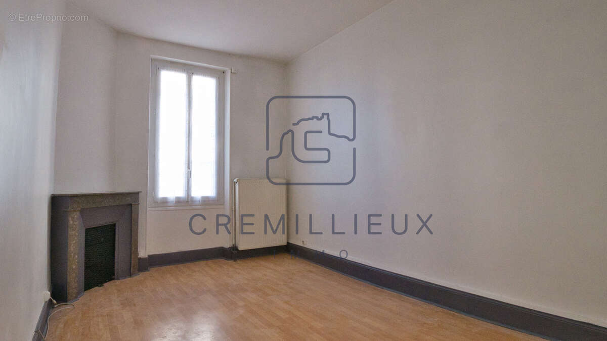 Appartement à GUILHERAND-GRANGES