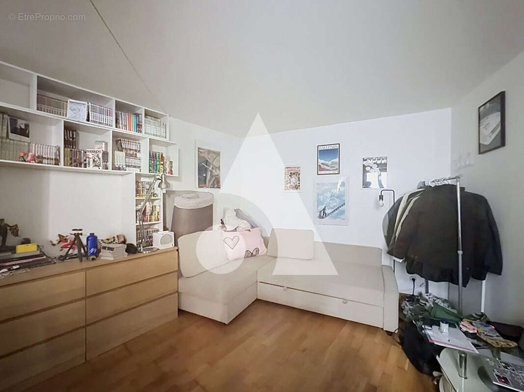 Appartement Rueil Malmaison 1 pièce(s) 19 m2 - photo 2