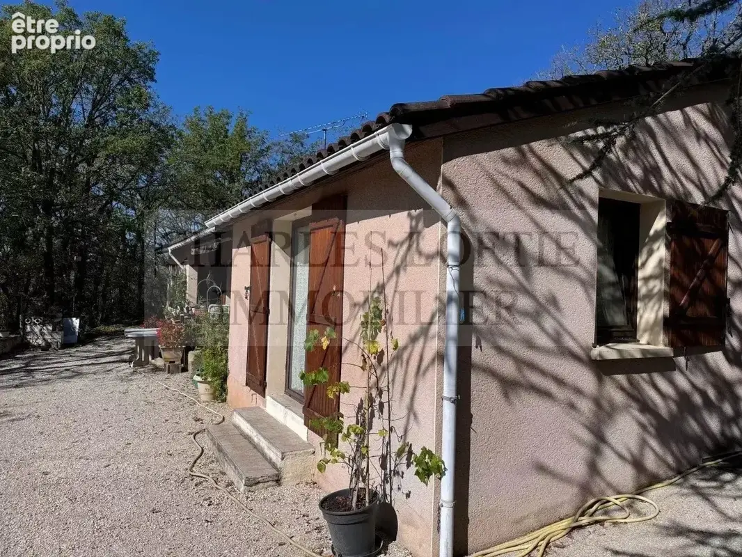 Maison de plain-pied sur 1 ha de terrain - photo 8