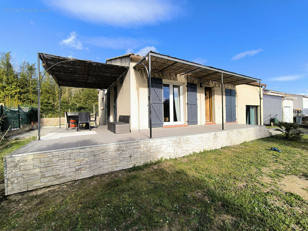 Maison à RIBAUTE-LES-TAVERNES