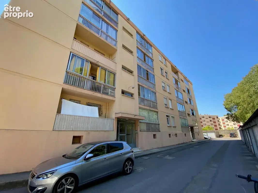 Appartement T3 72m2 avec terrasse, cave et garage à Nîmes Saint Césaire - photo 14