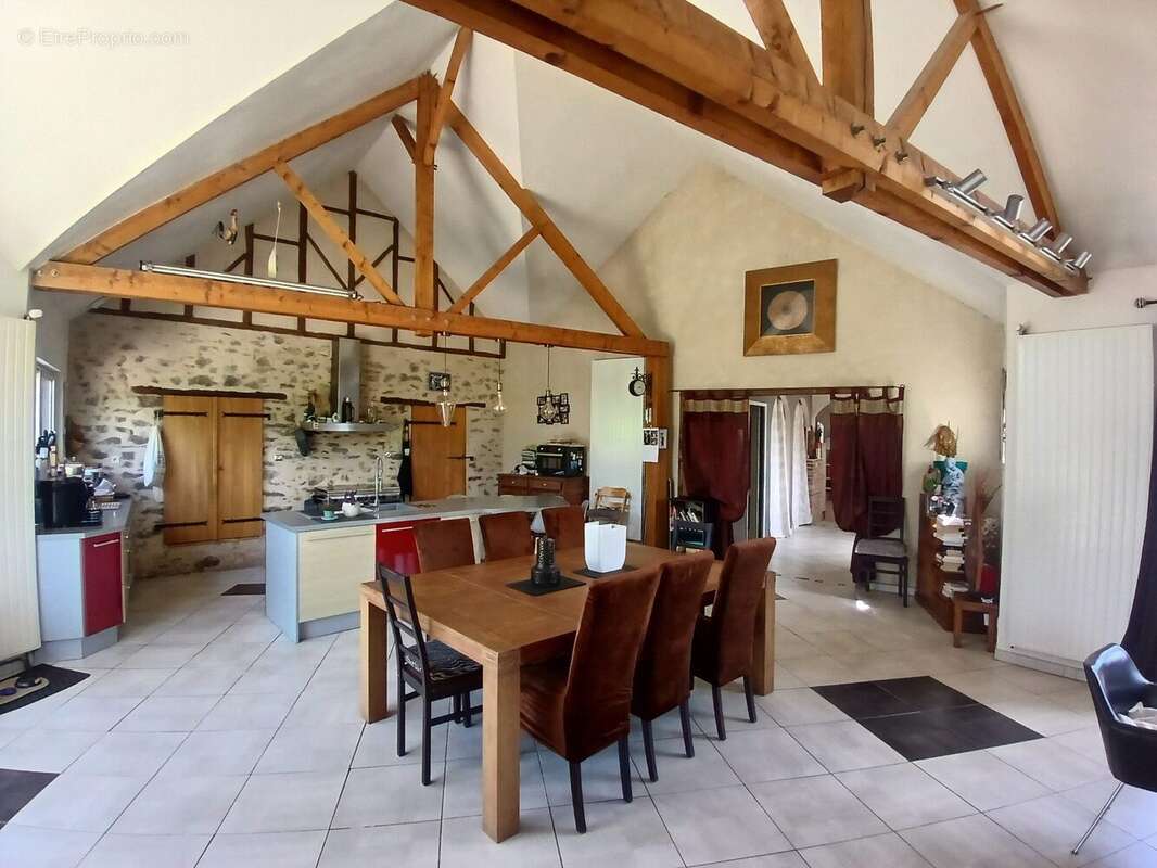 Maison à SOULGE-SUR-OUETTE