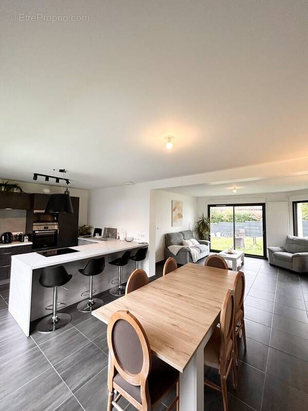 Maison à LA CHAPELLE-SAINT-MESMIN