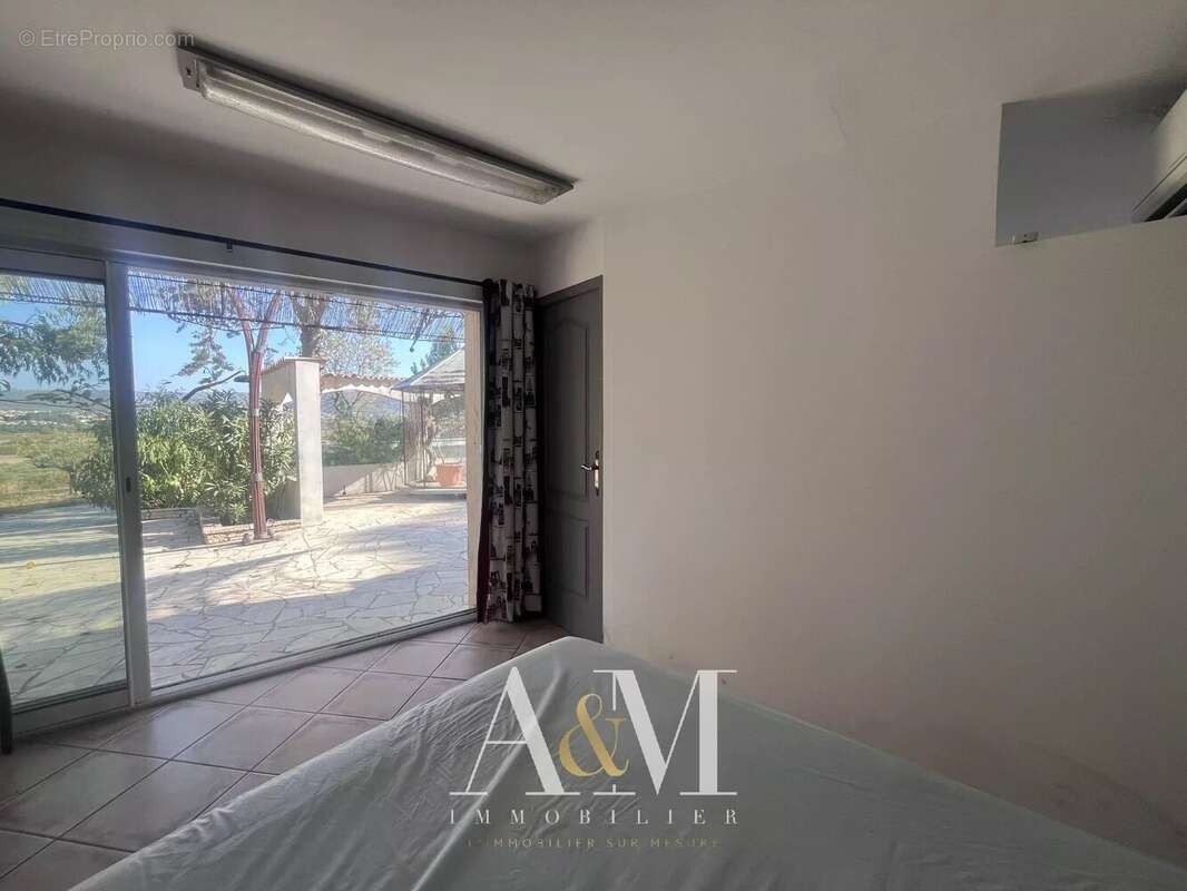 Mas 145 m² / 4262 m² - photo 13
