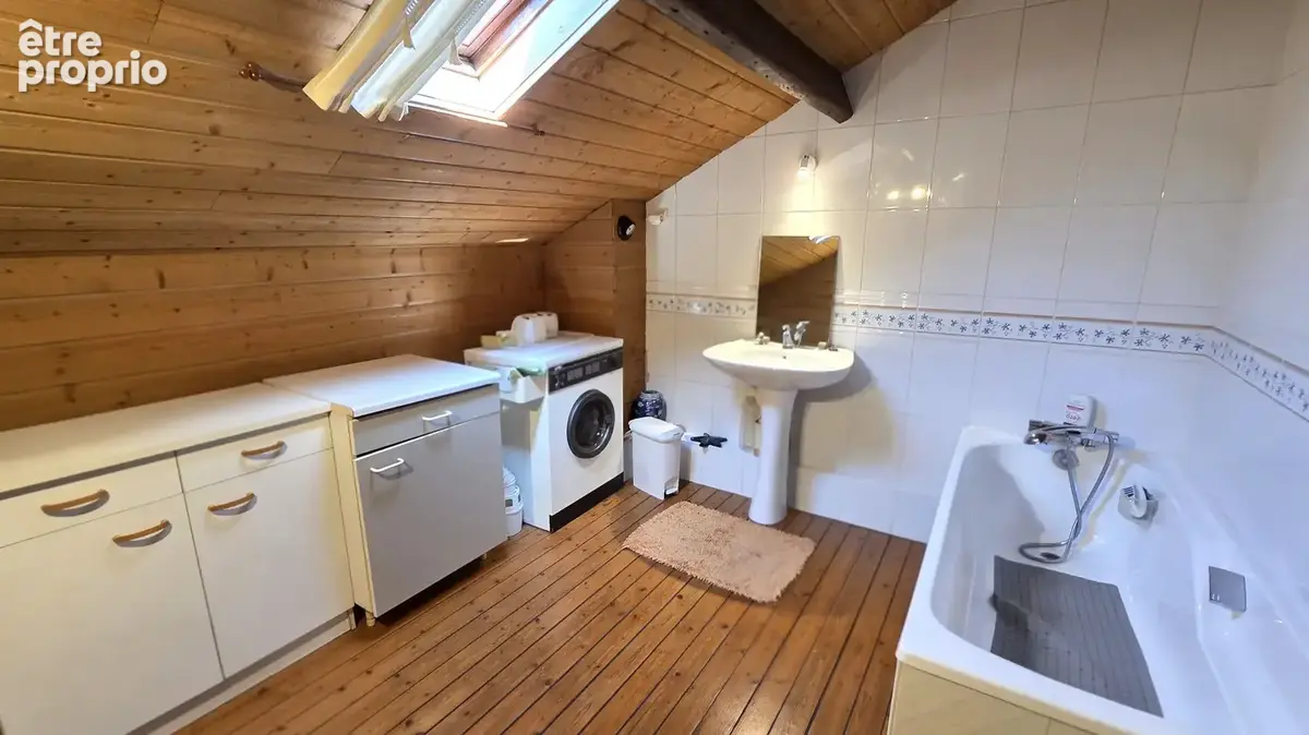 Exclusivité : Maison à fort potentiel 3 ch.  Jardin & garage - photo 11