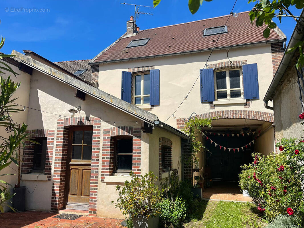 Maison à PAROY-EN-OTHE