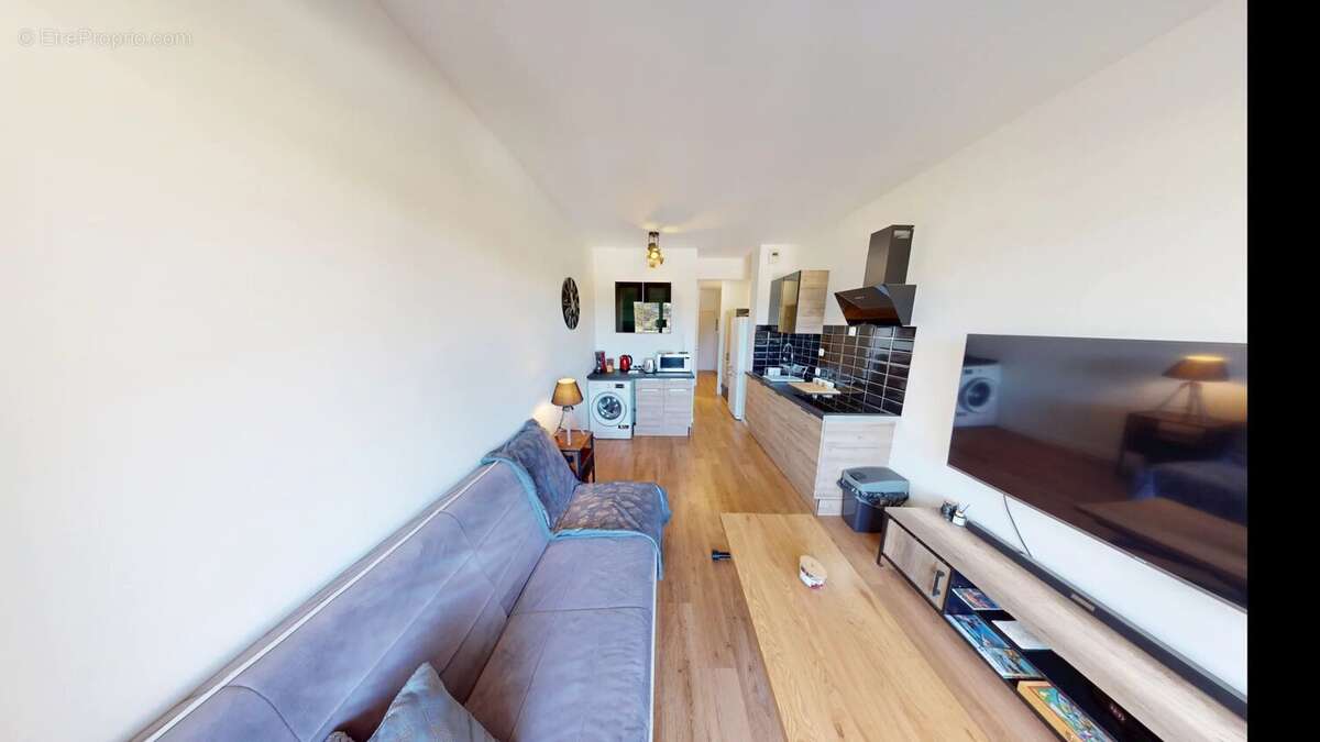 Appartement à VILLENEUVE-LOUBET