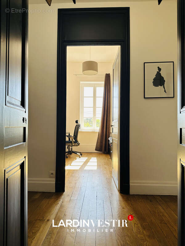 Maison à SAINT-GENIS-LAVAL