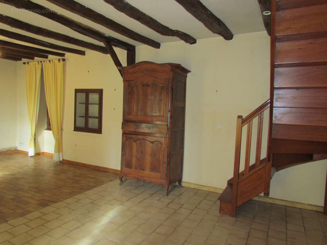Maison à LONGRE