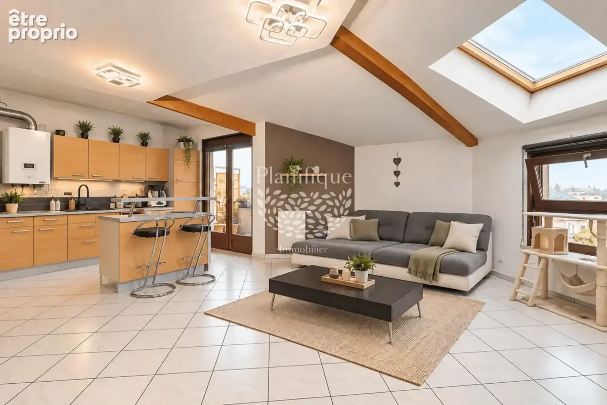 Gaillard   Dernier étage   T4 de 98 m2 avec 2 terrasses, grand garage et cave - photo 1