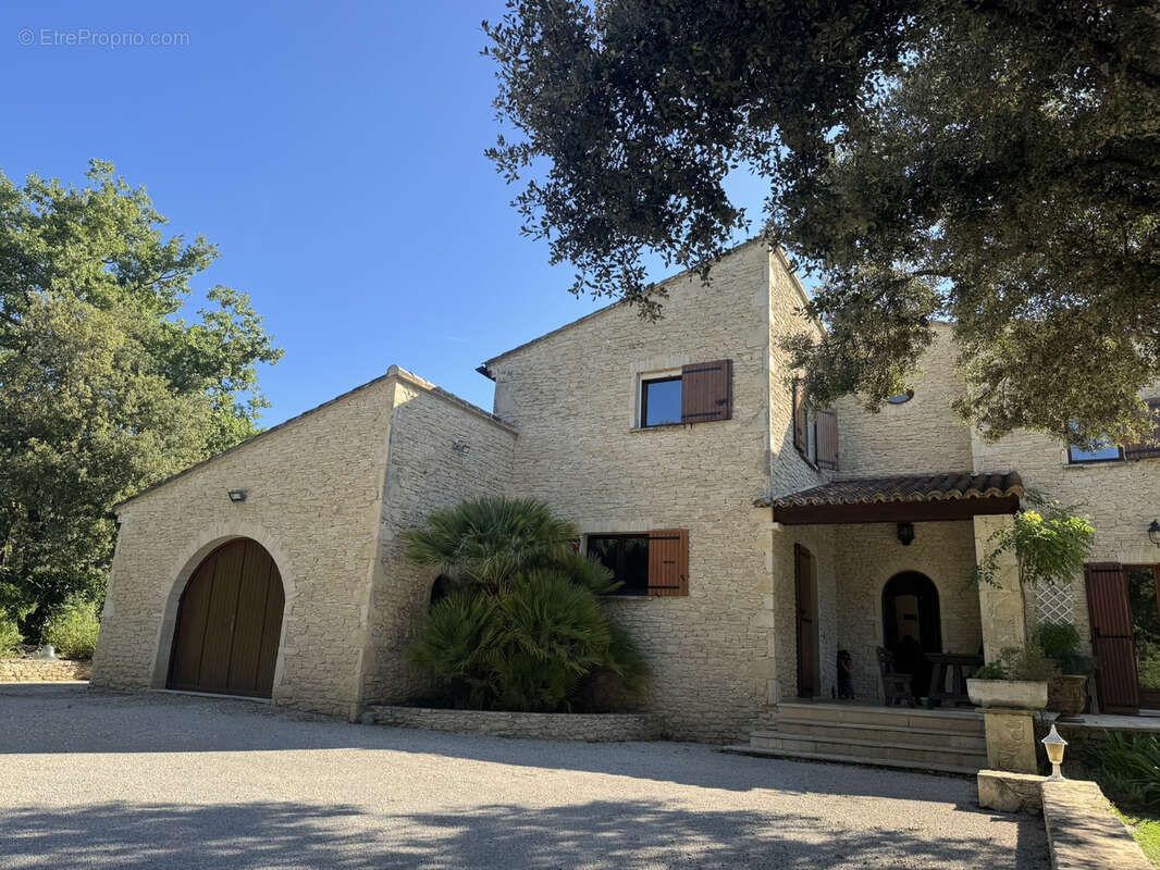 Maison à GRIGNAN