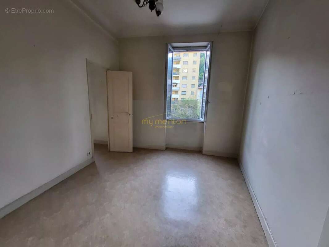 Appartement à MENTON