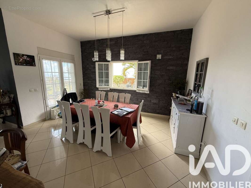 Photo 6 - Maison à SAINT-DENIS