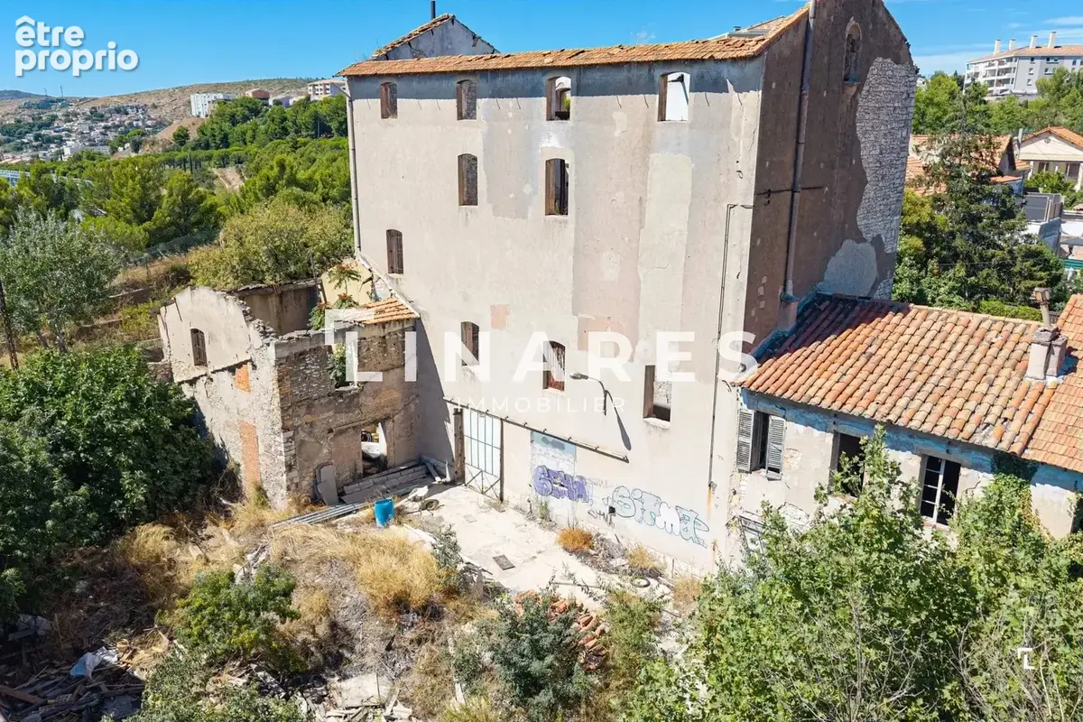 MINOTERIE - Immeuble immobilier 1300 m² - Terrain 1396 m² - Vue mer - 13015 - photo 2