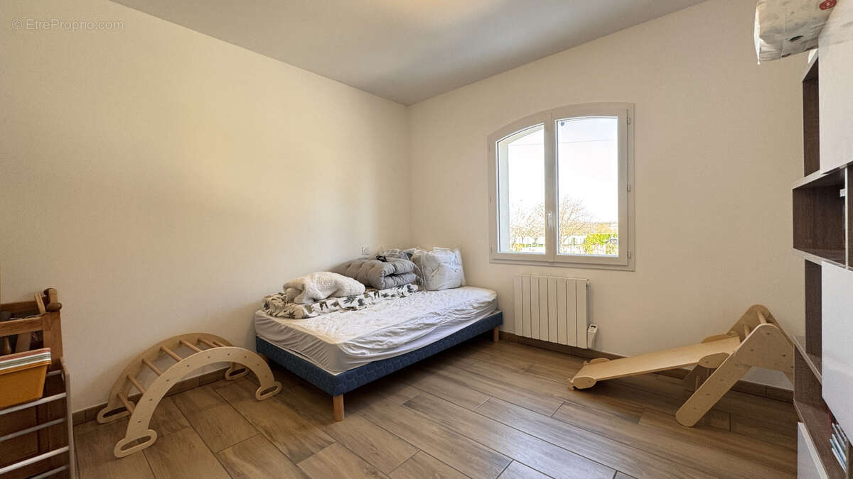 Maison à BARBEZIEUX-SAINT-HILAIRE