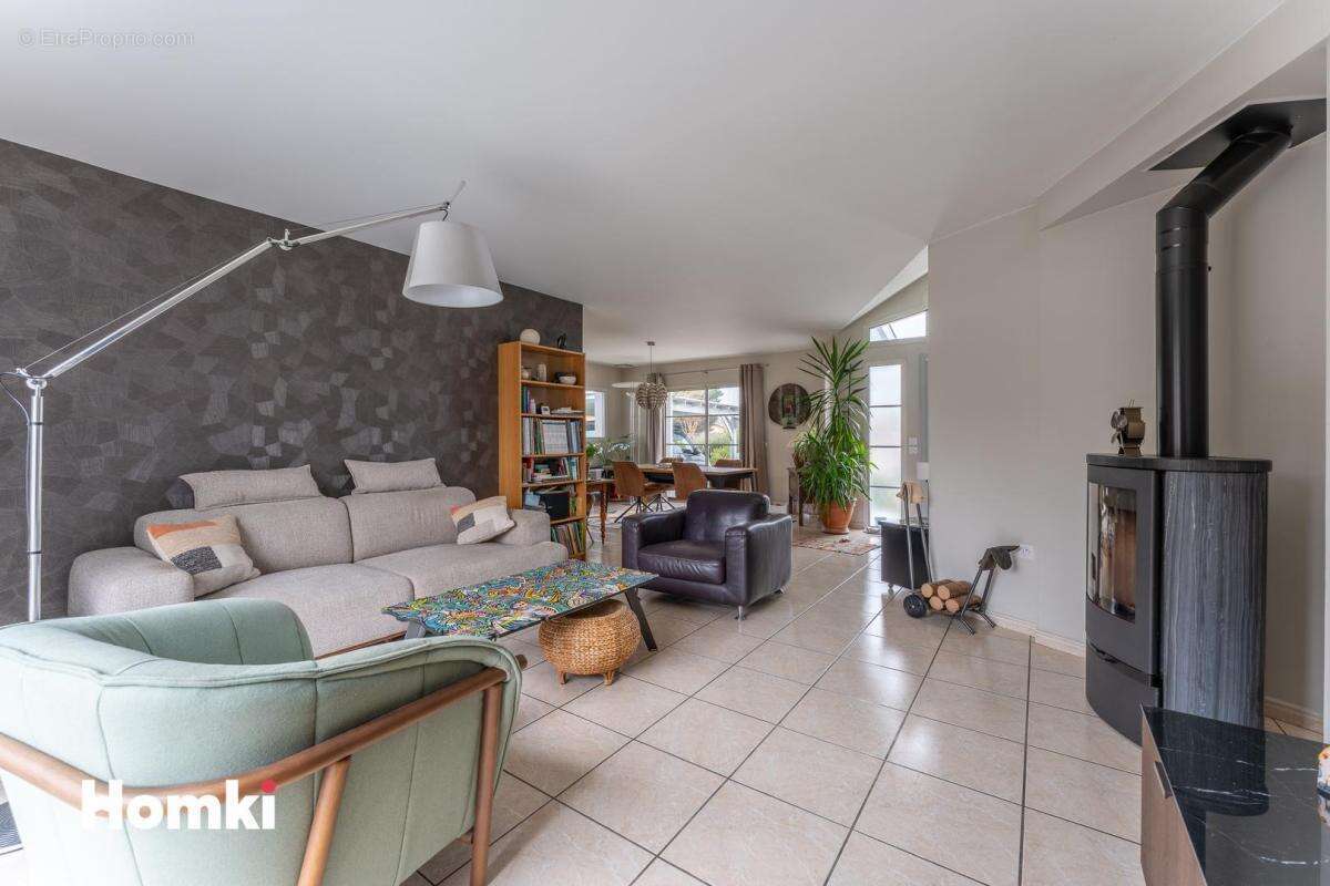 Maison à VILLENAVE-D'ORNON