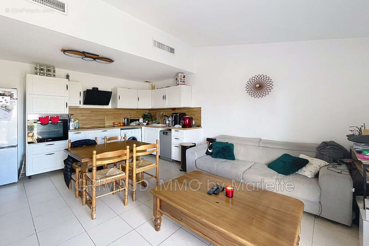 Appartement à GRIMAUD