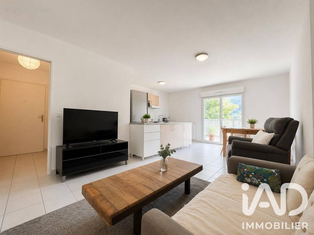 Appartement 80 m² à Chambery  - photo 1