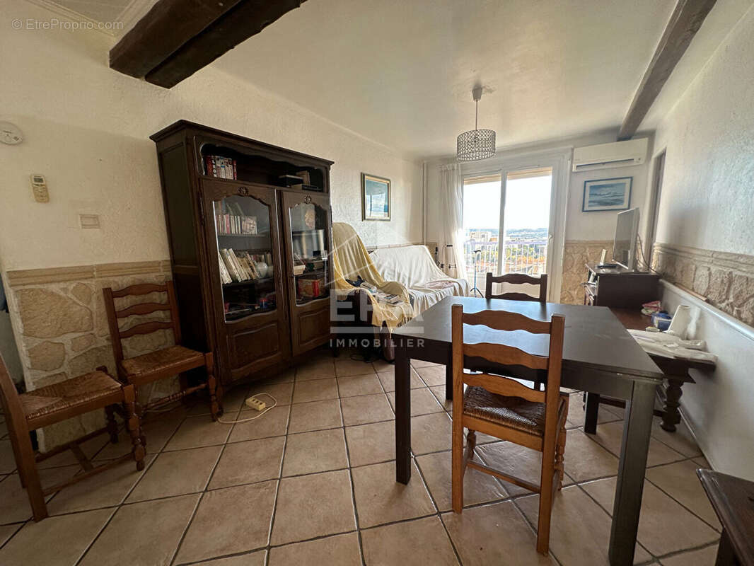 Appartement à PORT-DE-BOUC