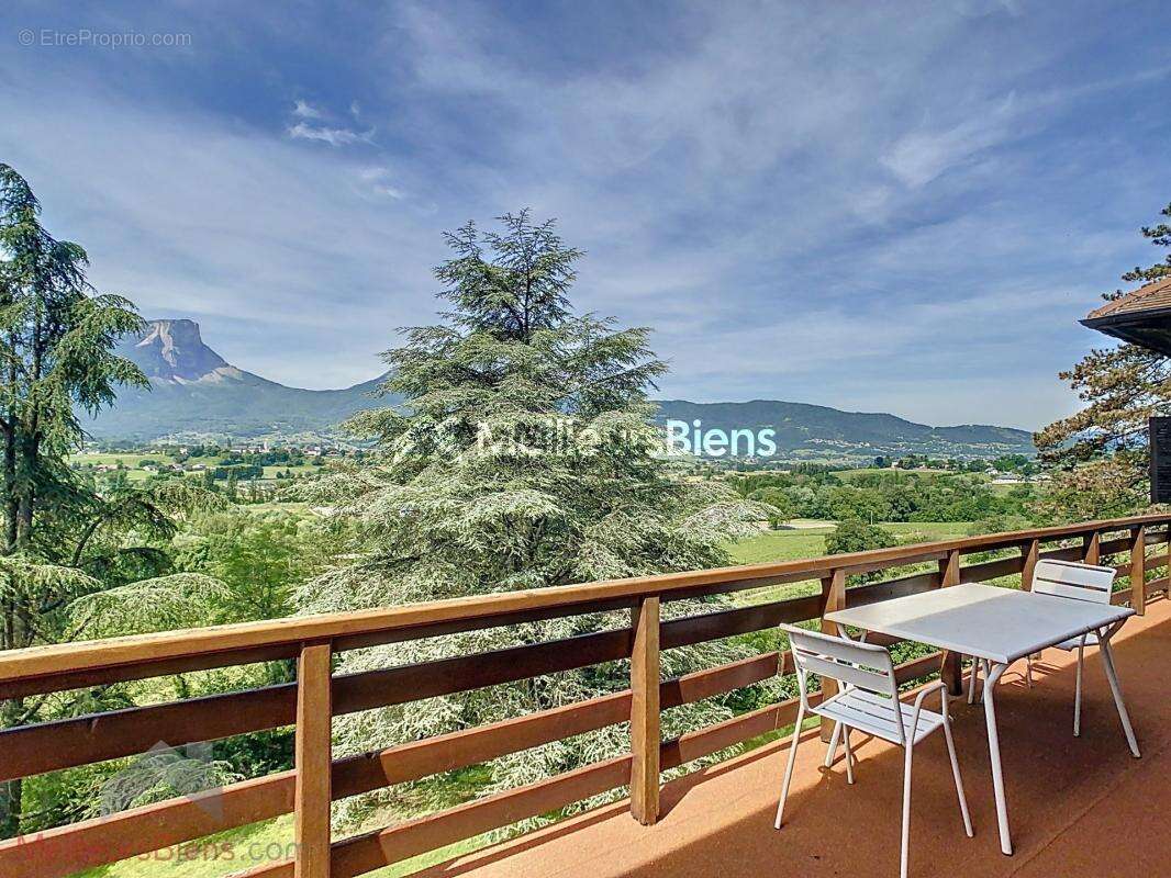 Appartement à CHIGNIN