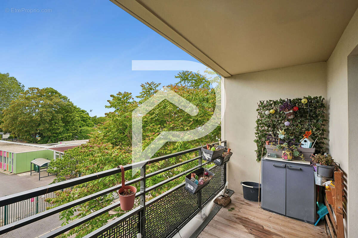 Appartement à COLOMBES