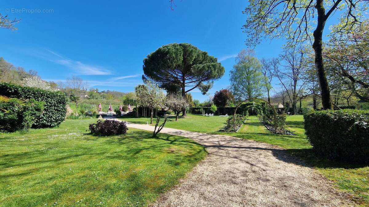 Hôtel de charme dans un cadre magnifique au bord de la rivière - photo 11