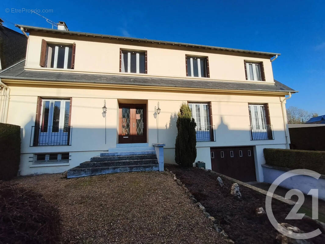 Maison à BERNAY