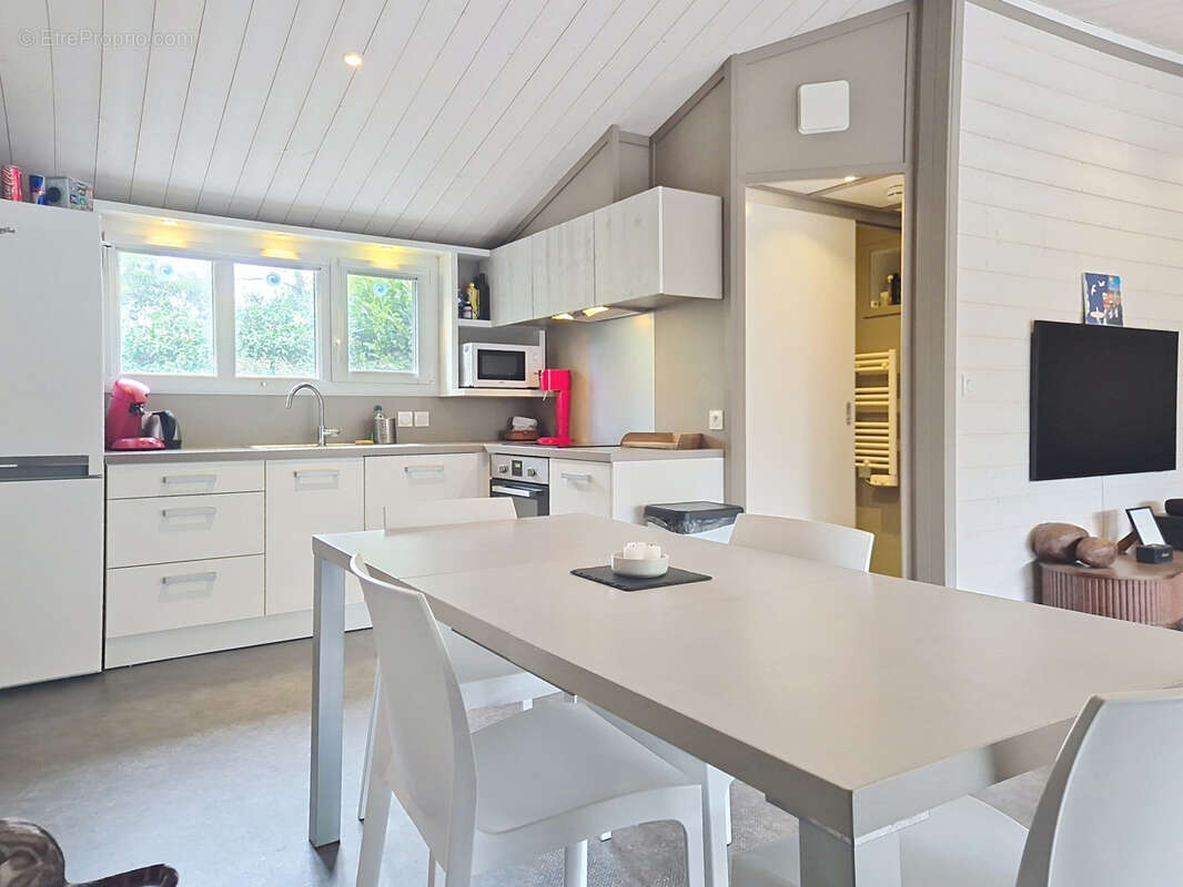 Coup de cœur assuré   Superbe chalet bois T4 récent et parfaitement entretenu à AZUR ! - photo 5