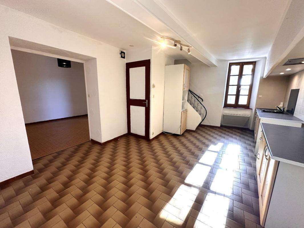 Maison à CAUNES-MINERVOIS