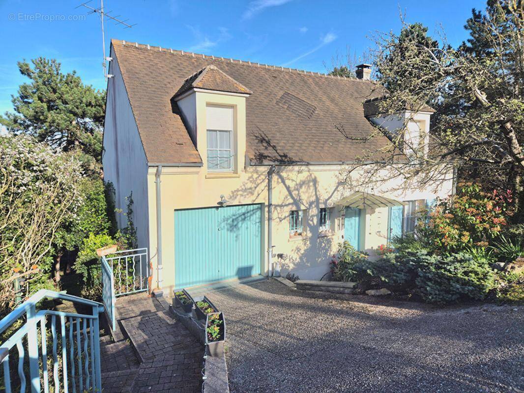 Maison à VAUREAL