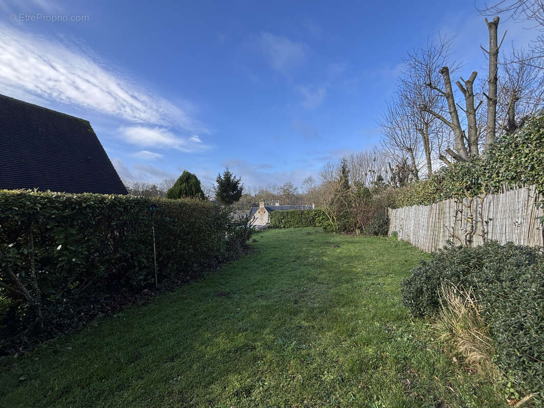 Maison à COLOMBIERS-SUR-SEULLES