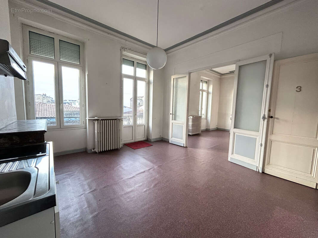 Appartement à BORDEAUX