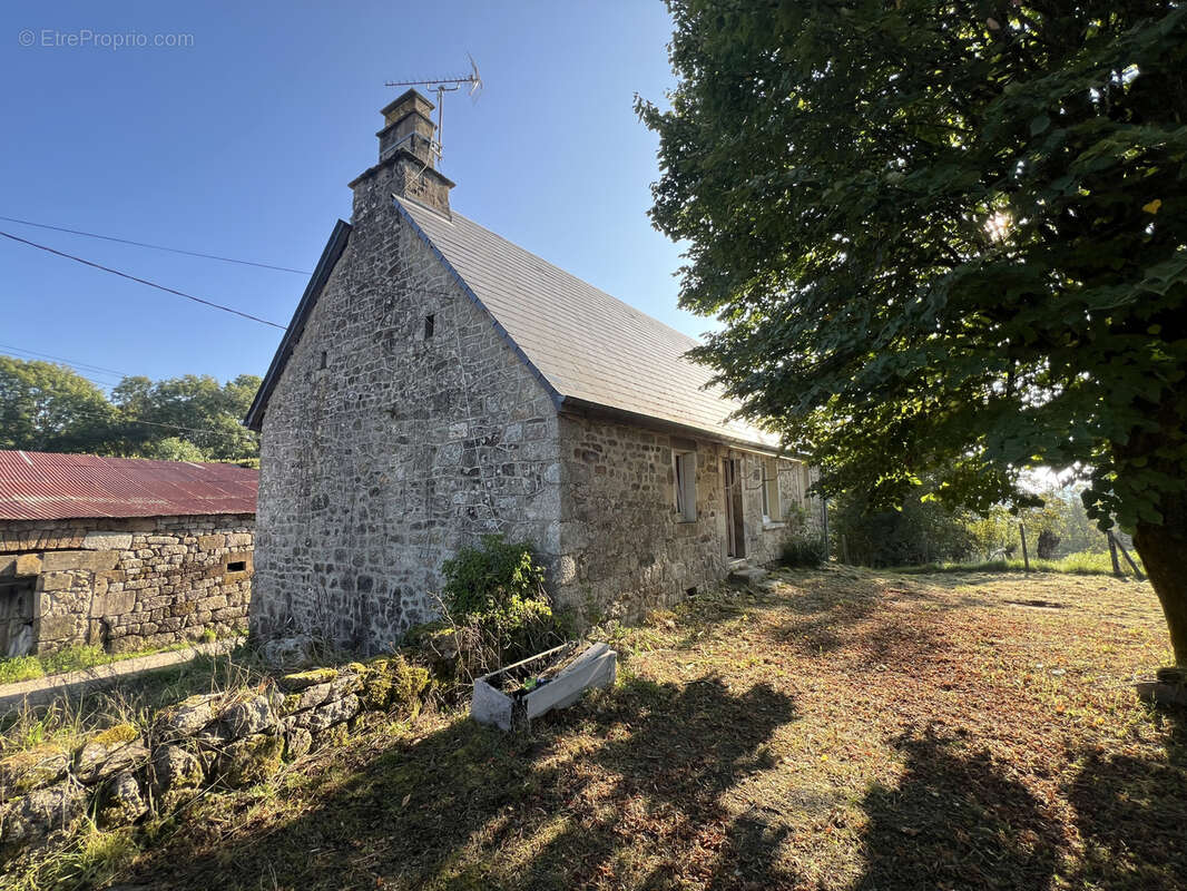 Maison à MOUSTIER-VENTADOUR