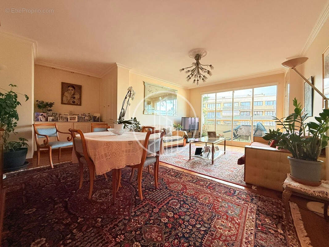 Appartement à SAINT-CLOUD
