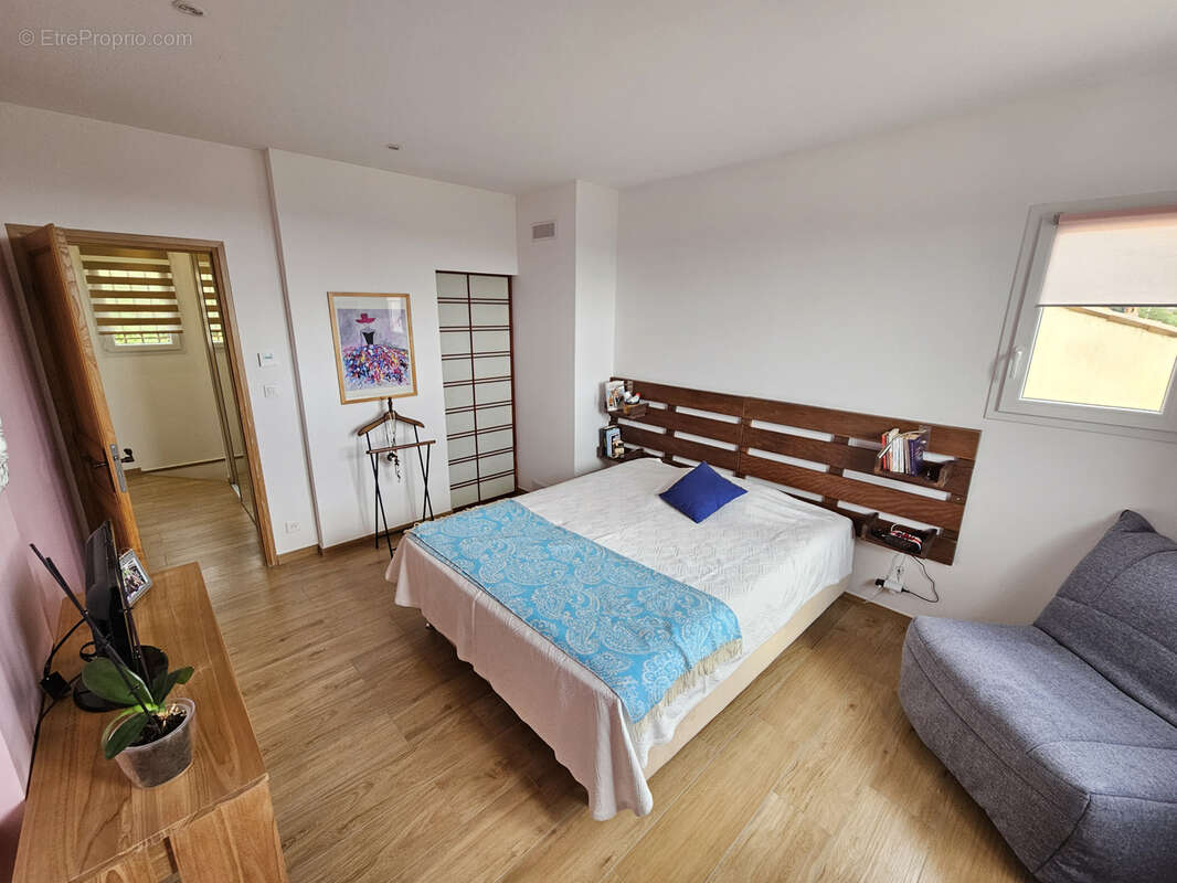 Maison à SAINT-JEANNET