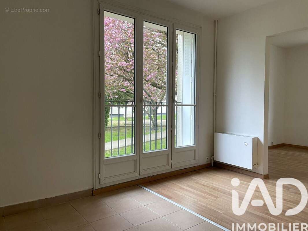 Photo 5 - Appartement à TAVERNY