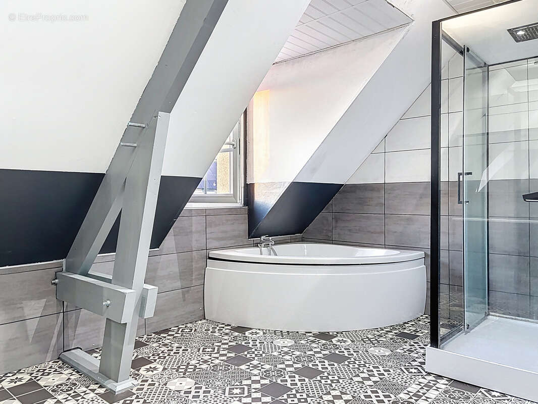 Maison à LES MOITIERS-D&#039;ALLONNE