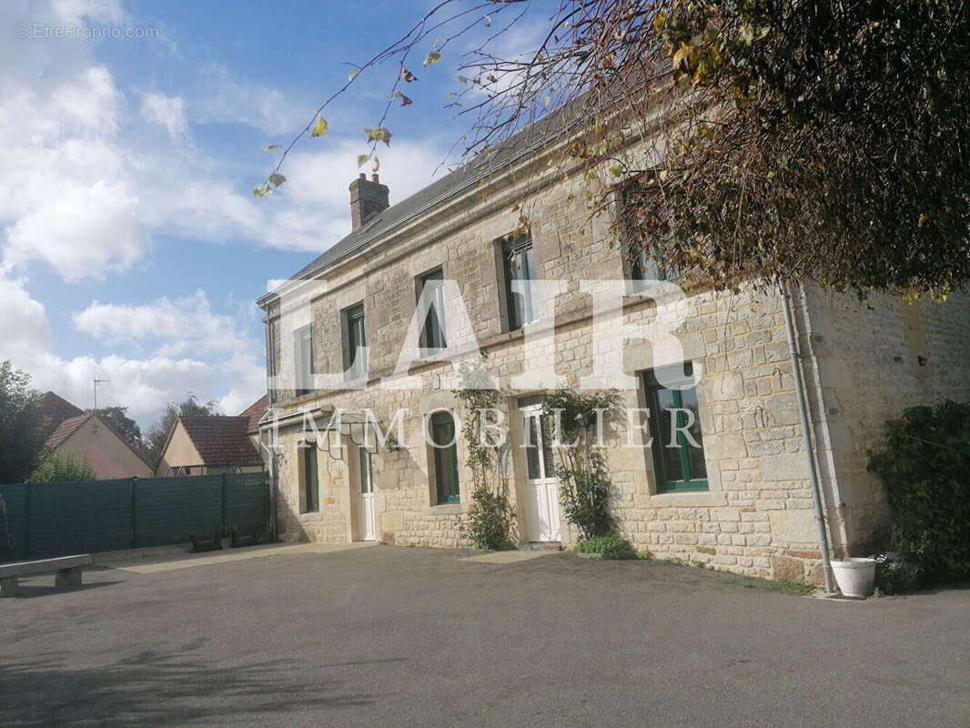 Maison à PUTANGES-PONT-ECREPIN