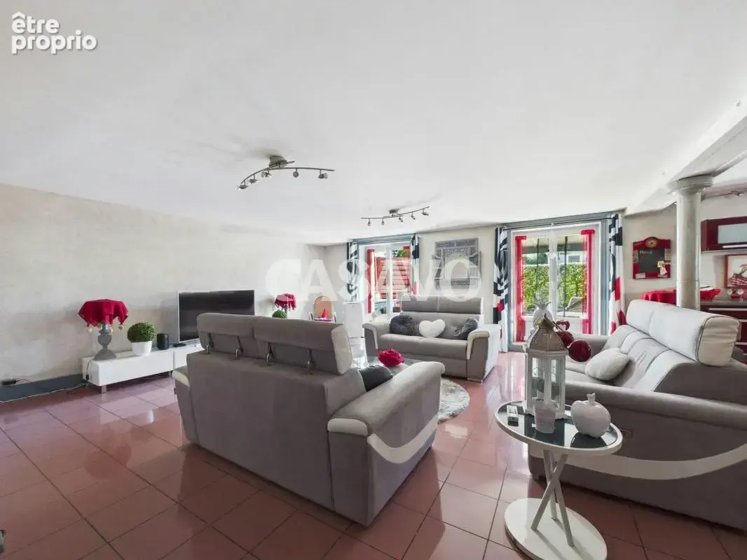 Vente Maison 5 pièces de 195m² - 69700 Givors - photo 8