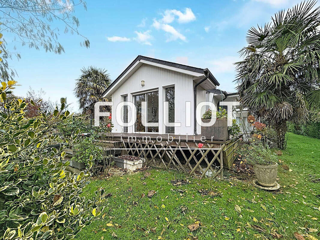 Maison à SAINT-PIERRE-LANGERS