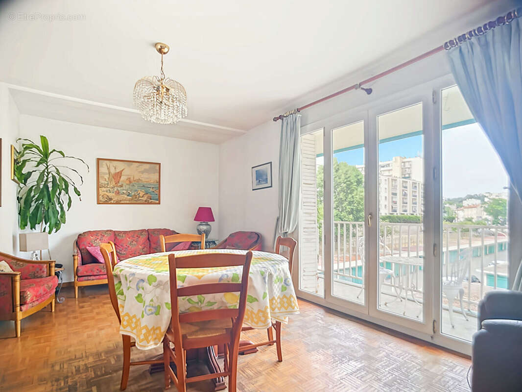 Appartement à MARSEILLE-13E